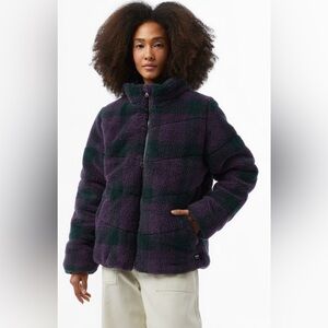 New Vans Plaid High Pile Puff Jacket